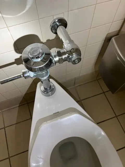 Fixture installation and repair for Garbage Disposal in MLK-183